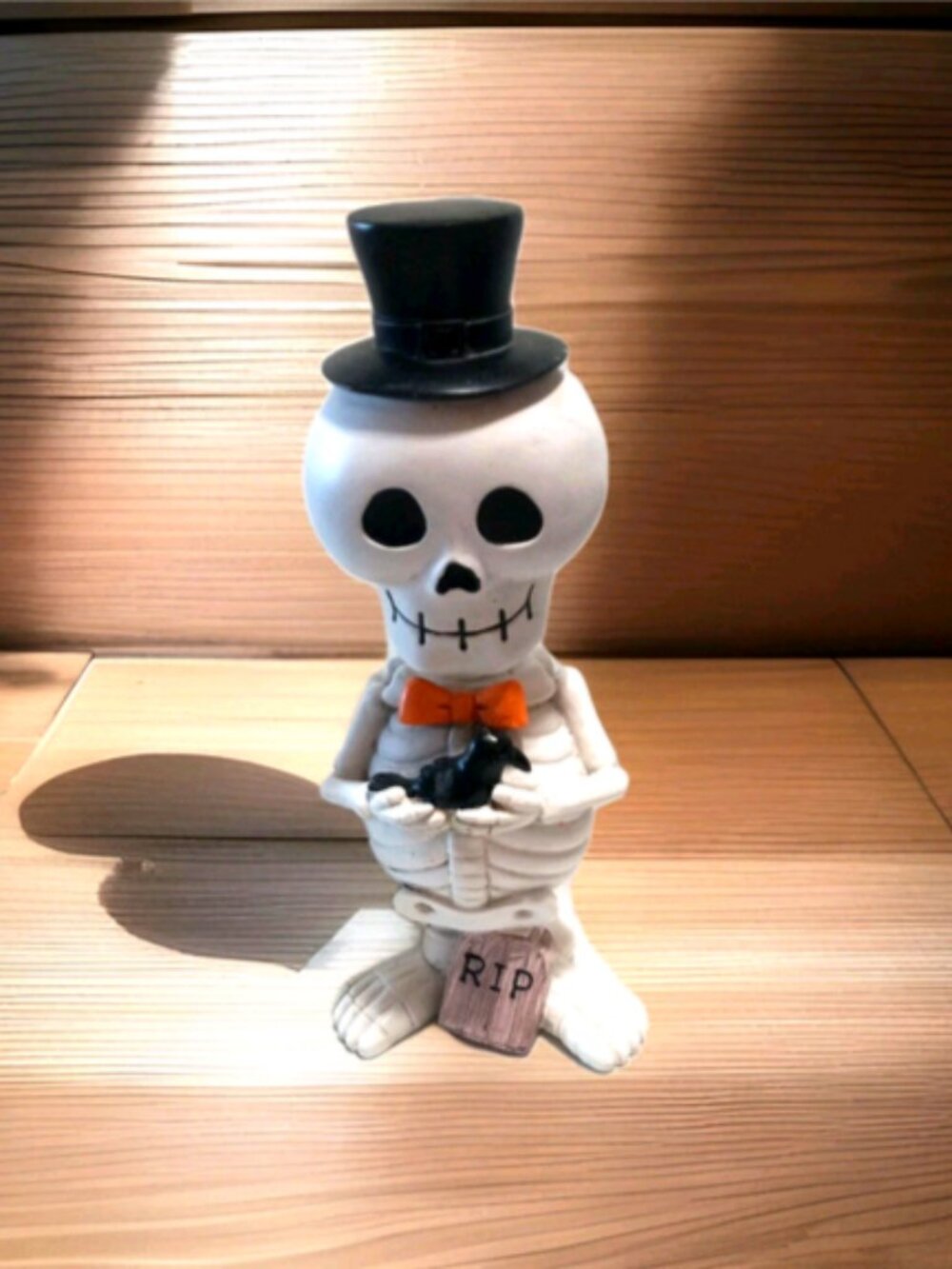 Cynthia Rowley Curious Skeleton Bobblehead Halloween Figurine Top Hat Crow RIP - Picture 2 of 5